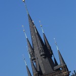 Einer der zwei märchenschlossähnlichen Türme der Teynkirche